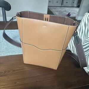 Elegant Tan Shoulder Bag
